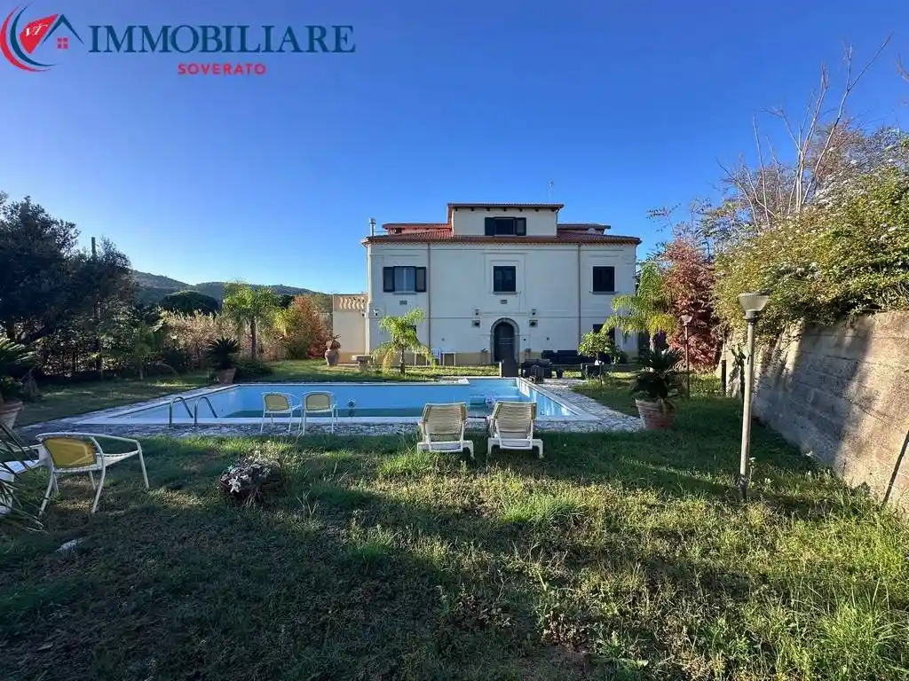 Villa in vendita a San Sostene