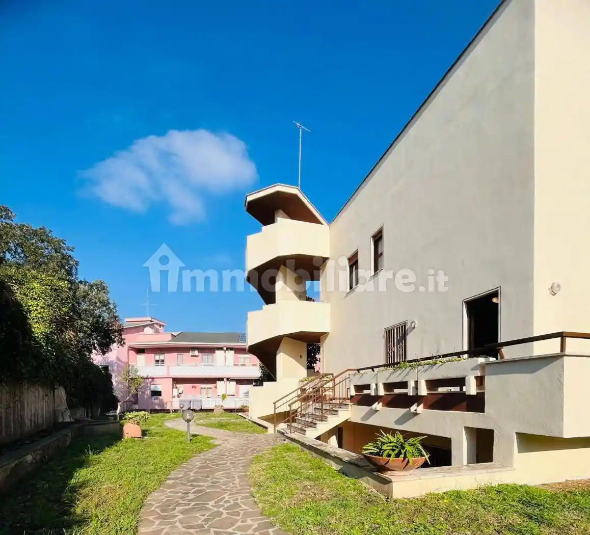 Villa in vendita a Nettuno