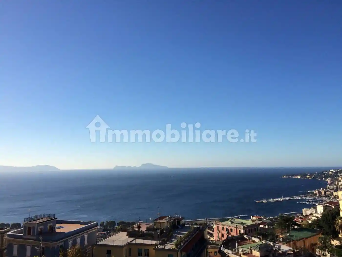 Appartamento in affitto a Napoli