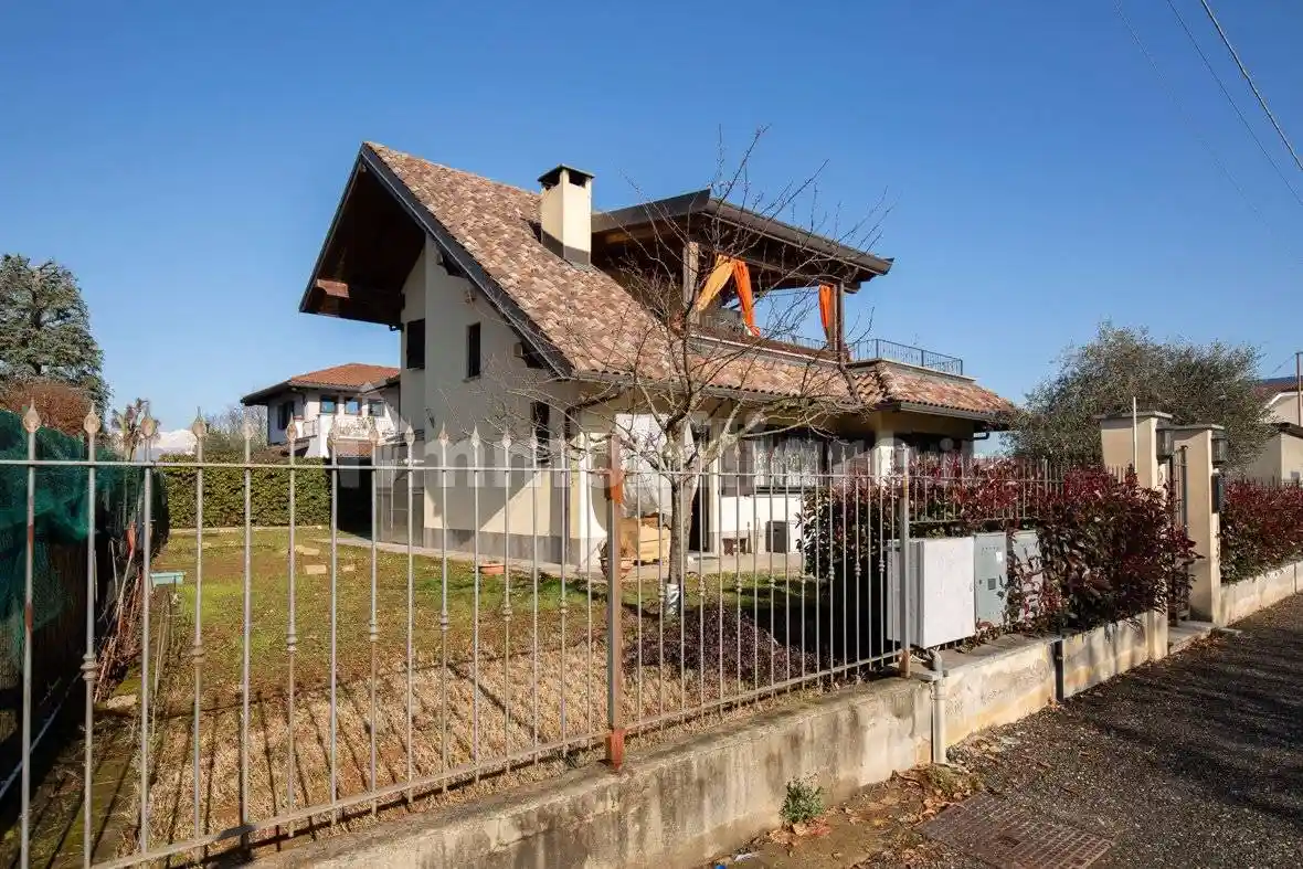 Villa in vendita a San Gillio