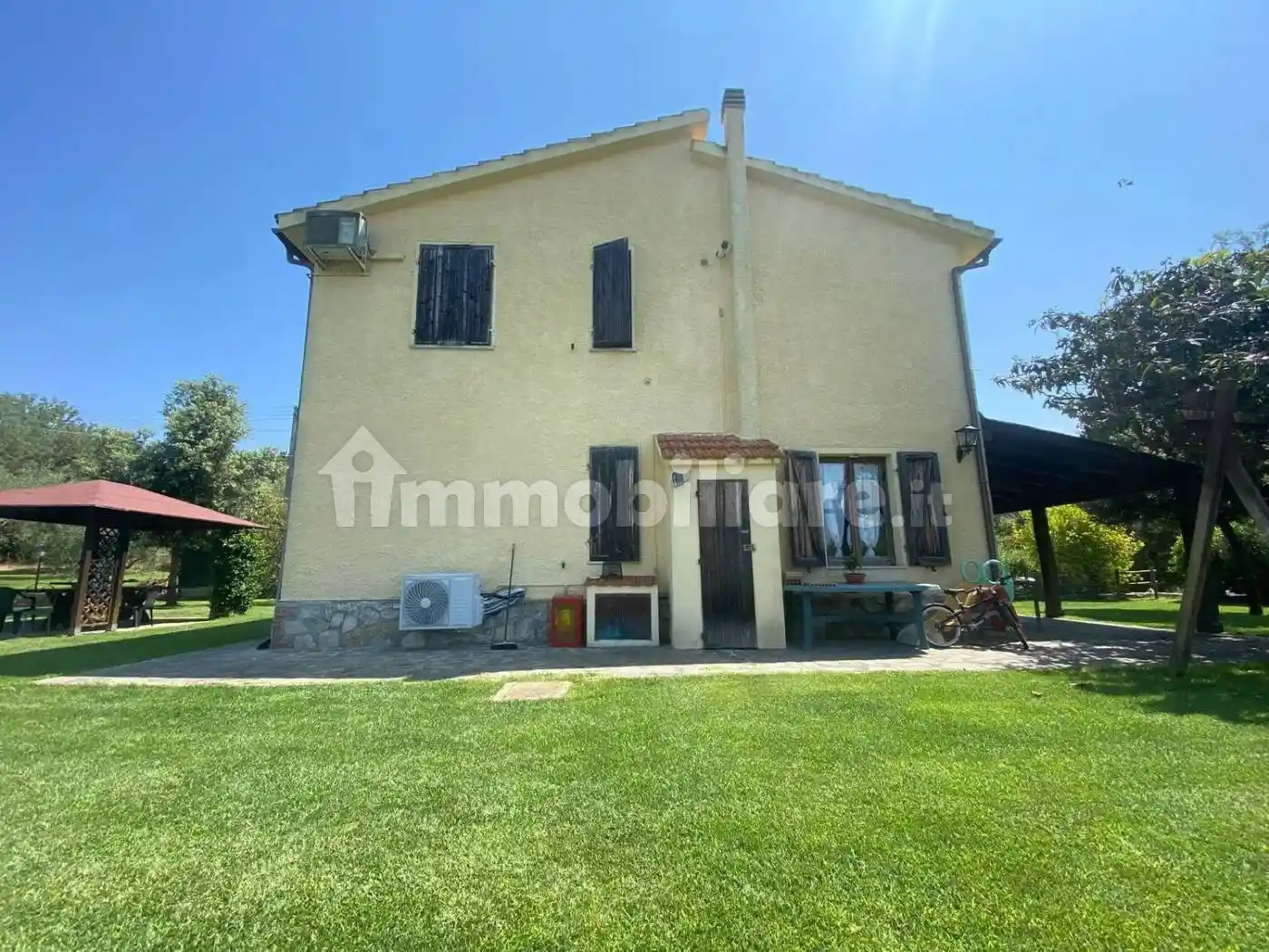 Villa in vendita a Magliano in Toscana