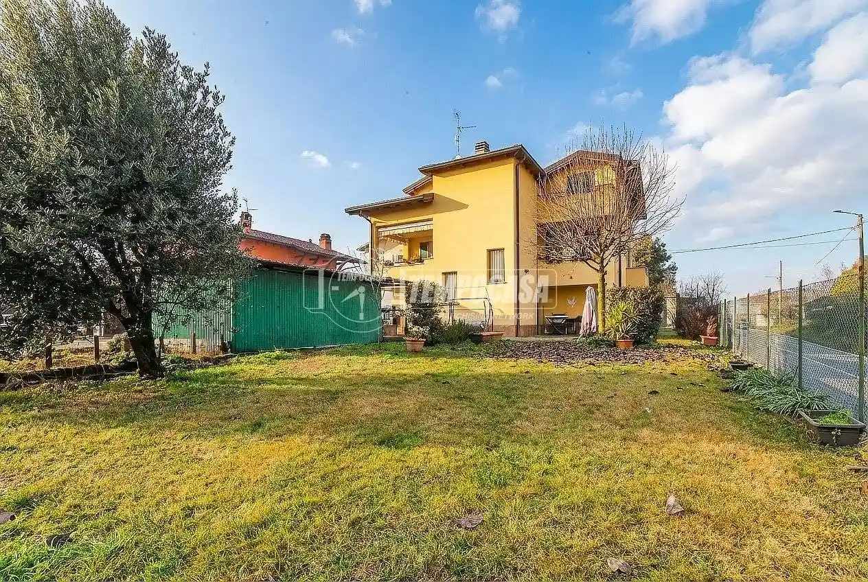 Villa in vendita a Guanzate