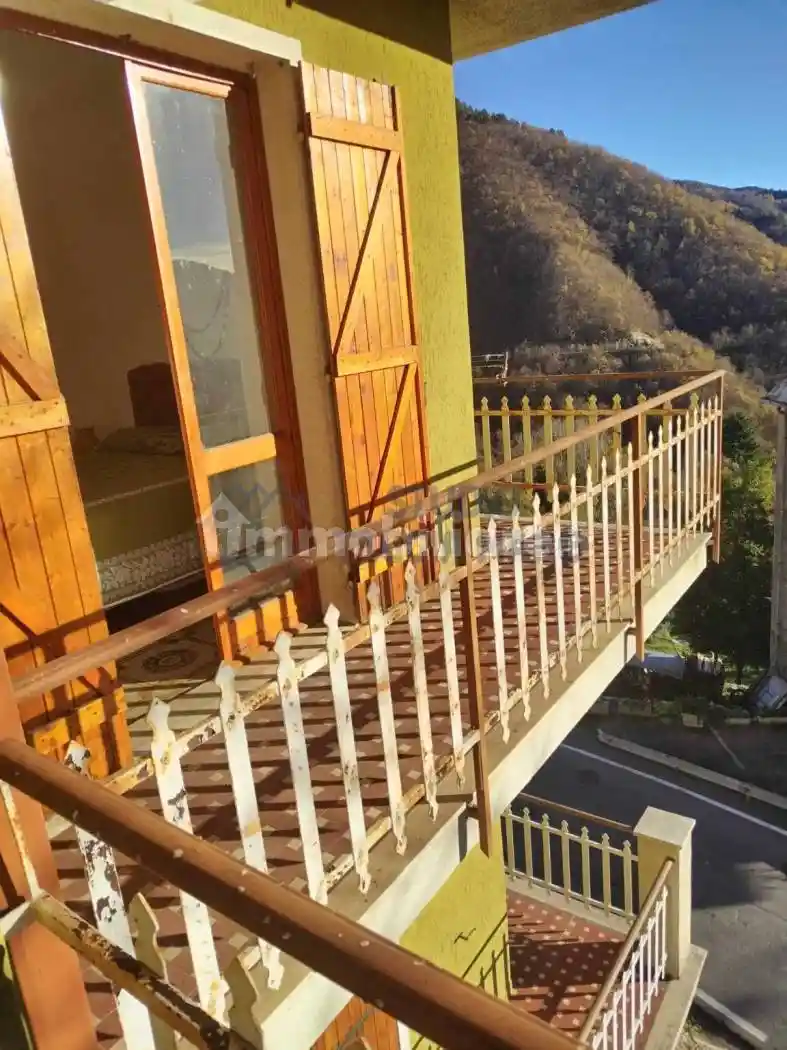 Appartamento in vendita a Mendatica