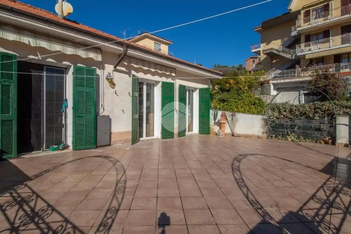 Villa in vendita a Imperia
