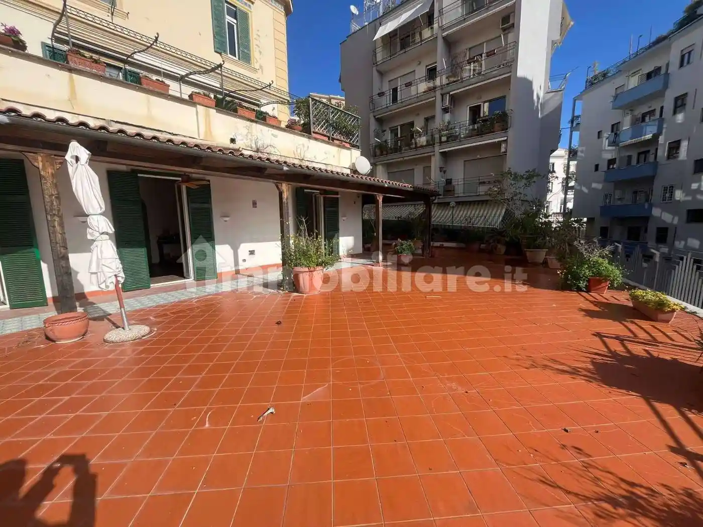 Appartamento in vendita a Napoli