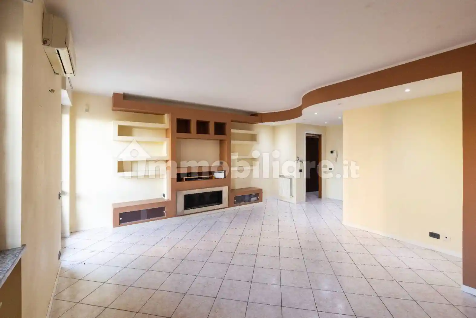 Appartamento in affitto a Novara