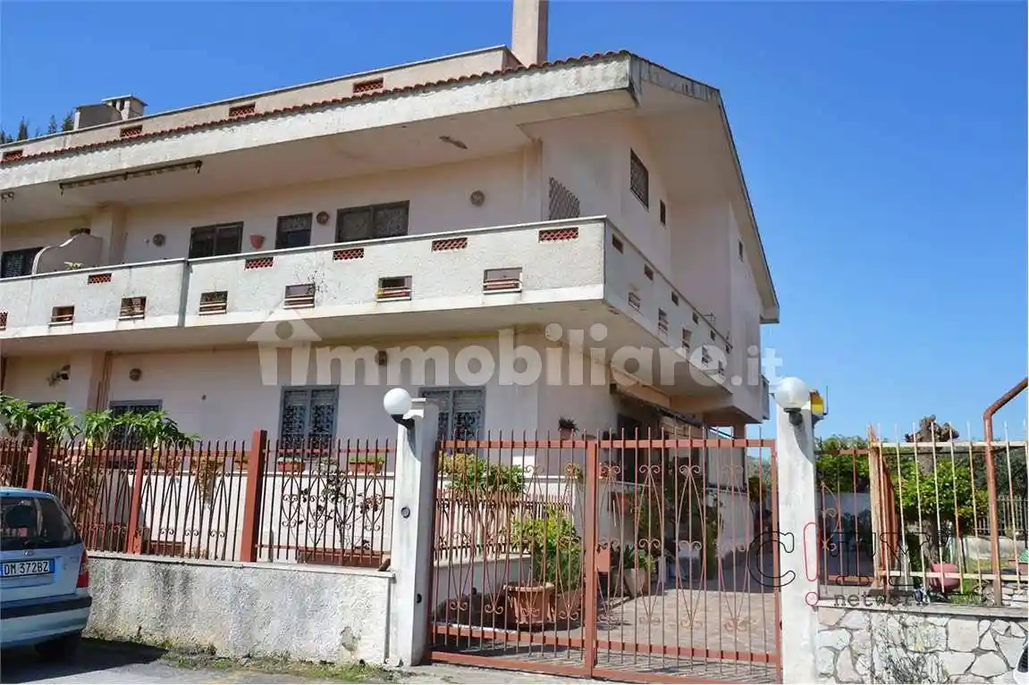 Appartamento in vendita a Pomezia