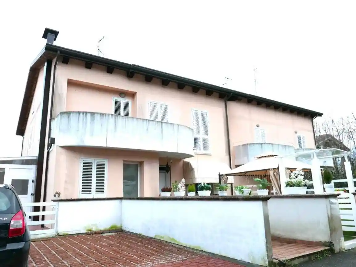 Appartamento in vendita a Forlì