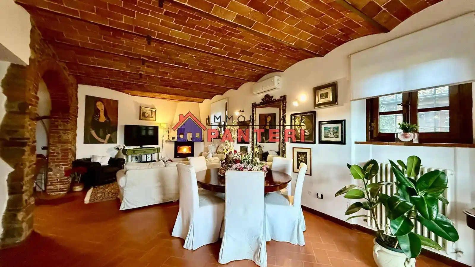 Rustico - Casale in vendita a Lucca