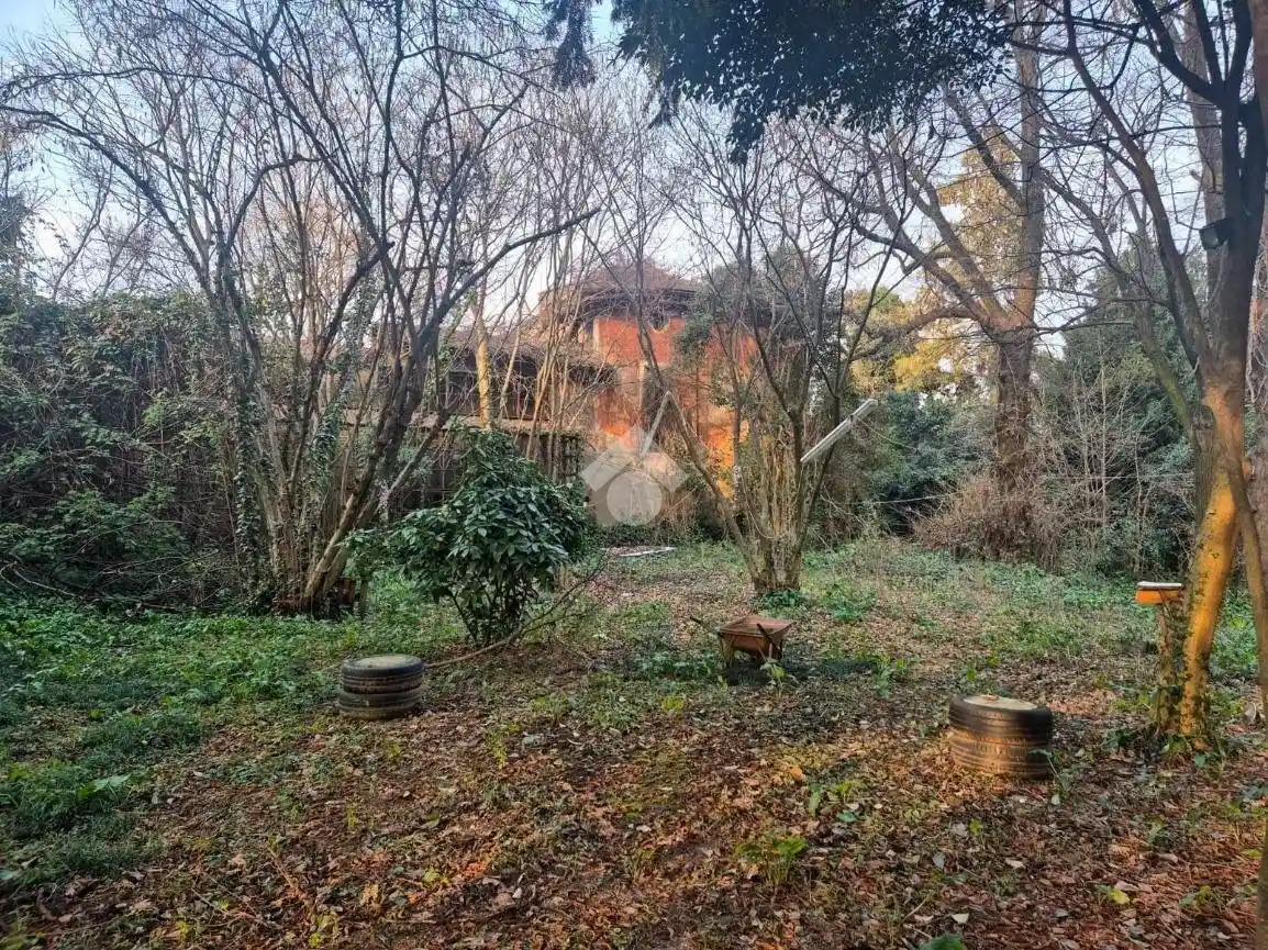 Rustico - Casale in vendita a Cornate d'Adda