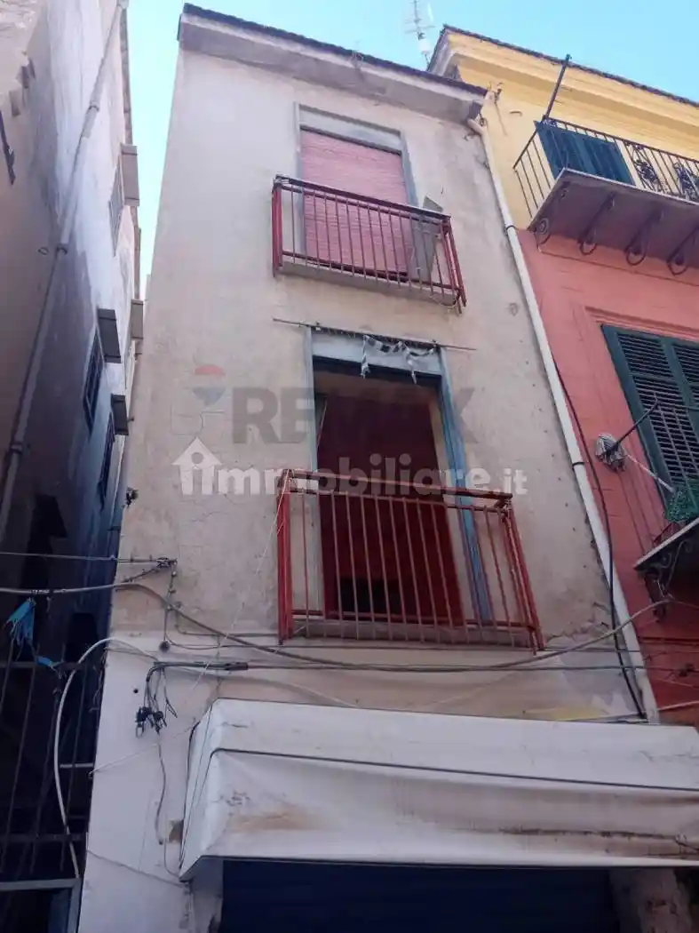 Casa indipendente in vendita a Palermo