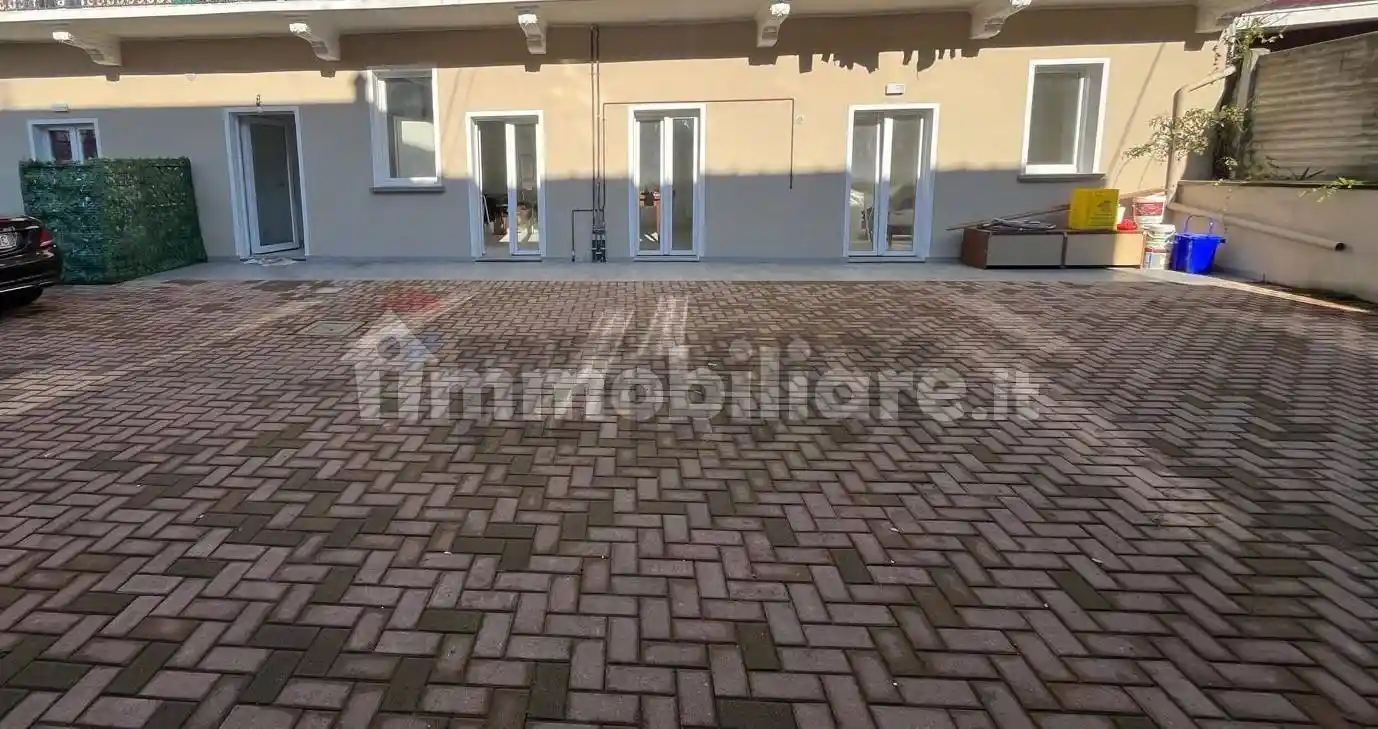 Appartamento in vendita a Varallo Pombia