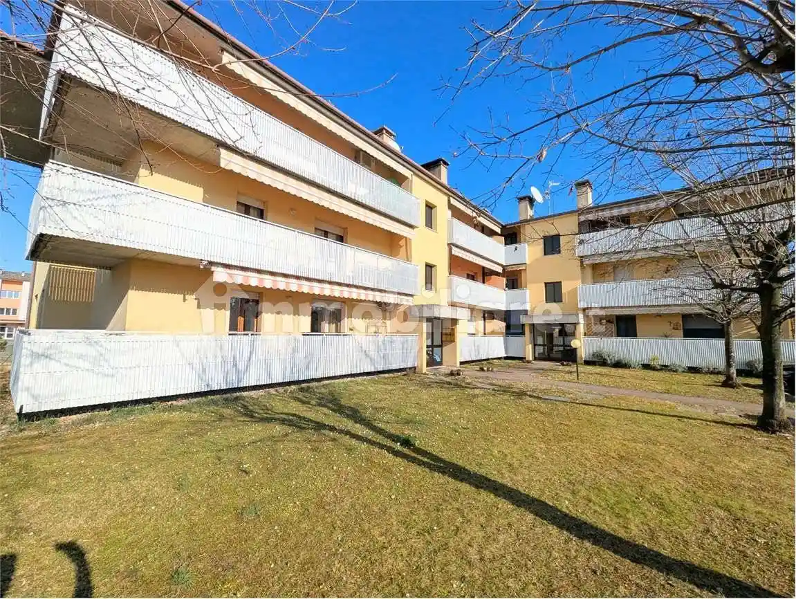 Appartamento in vendita a Corno di Rosazzo