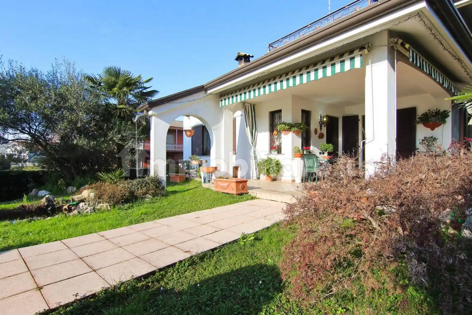 Villa in vendita a Ceriano Laghetto