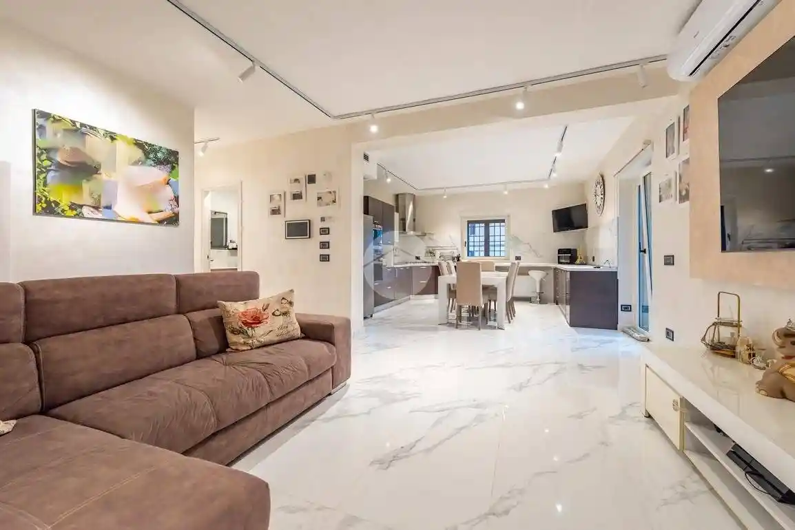 Appartamento in vendita a Roma