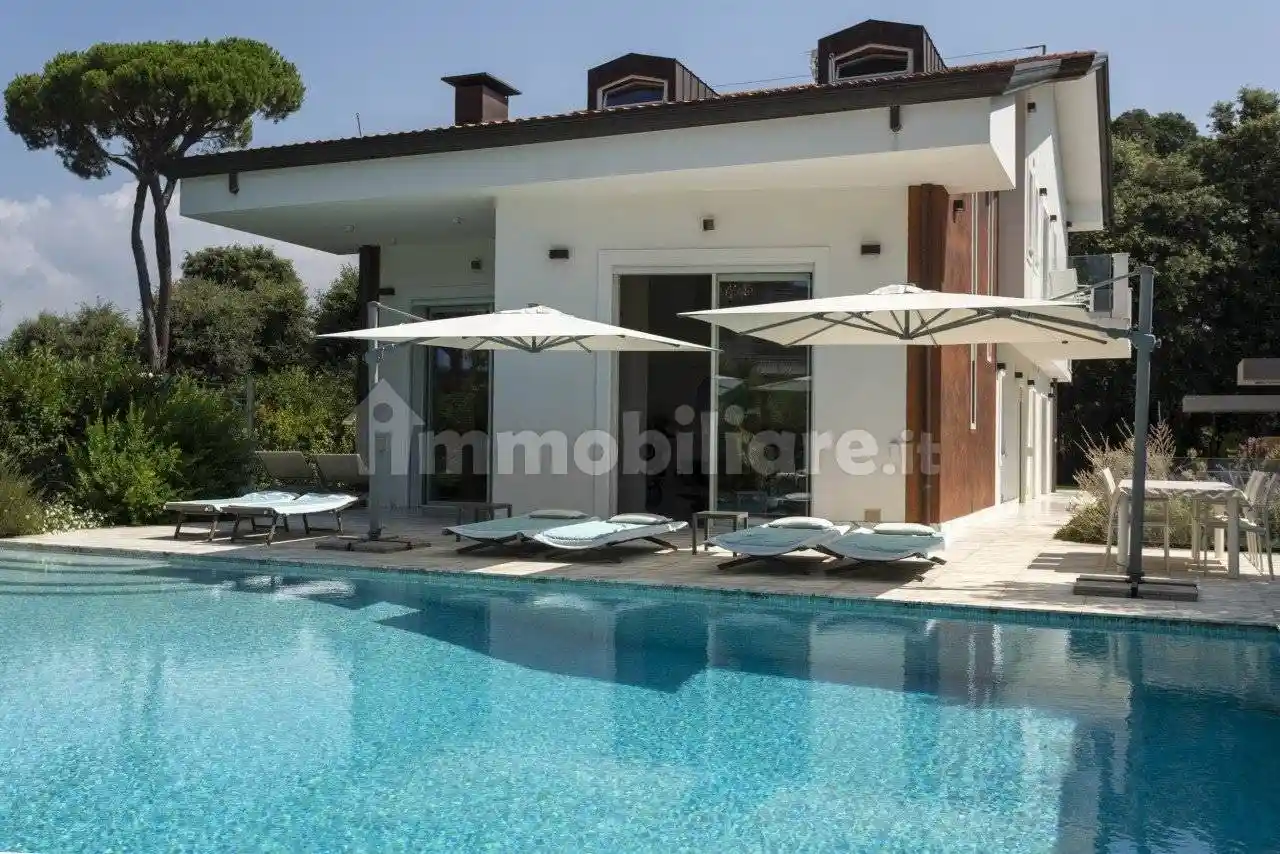 Villa in affitto a Pietrasanta