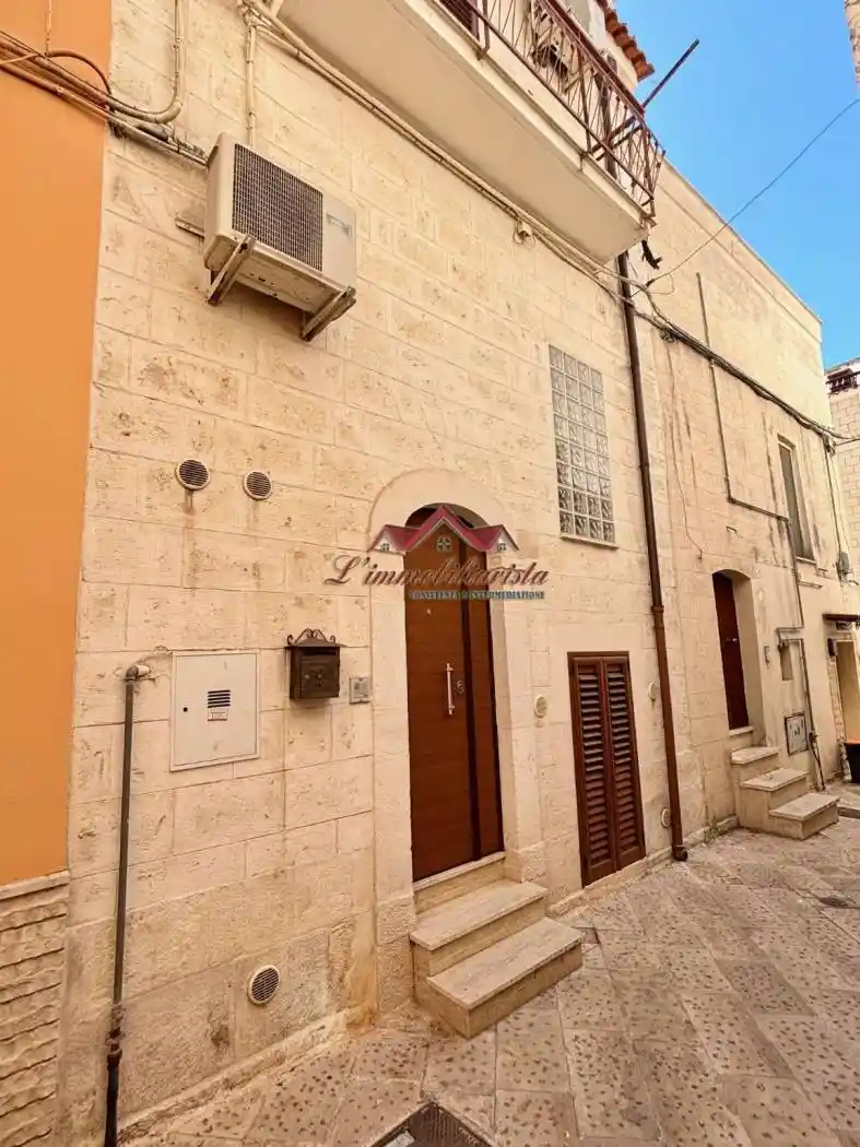 Casa indipendente in vendita a Valenzano