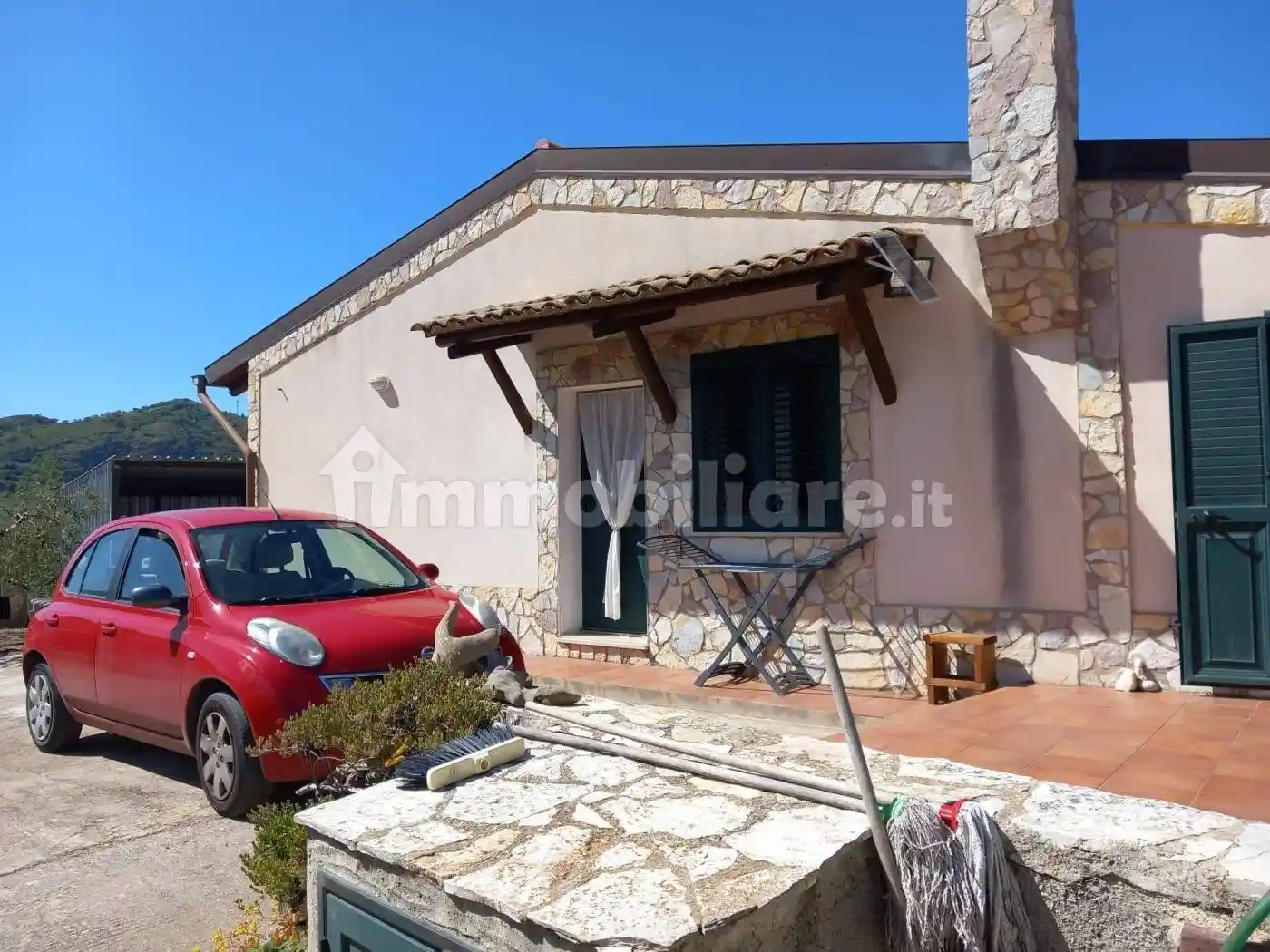 Villa in vendita a Santa Cristina Gela