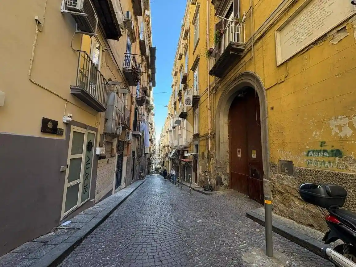 Appartamento in vendita a Napoli