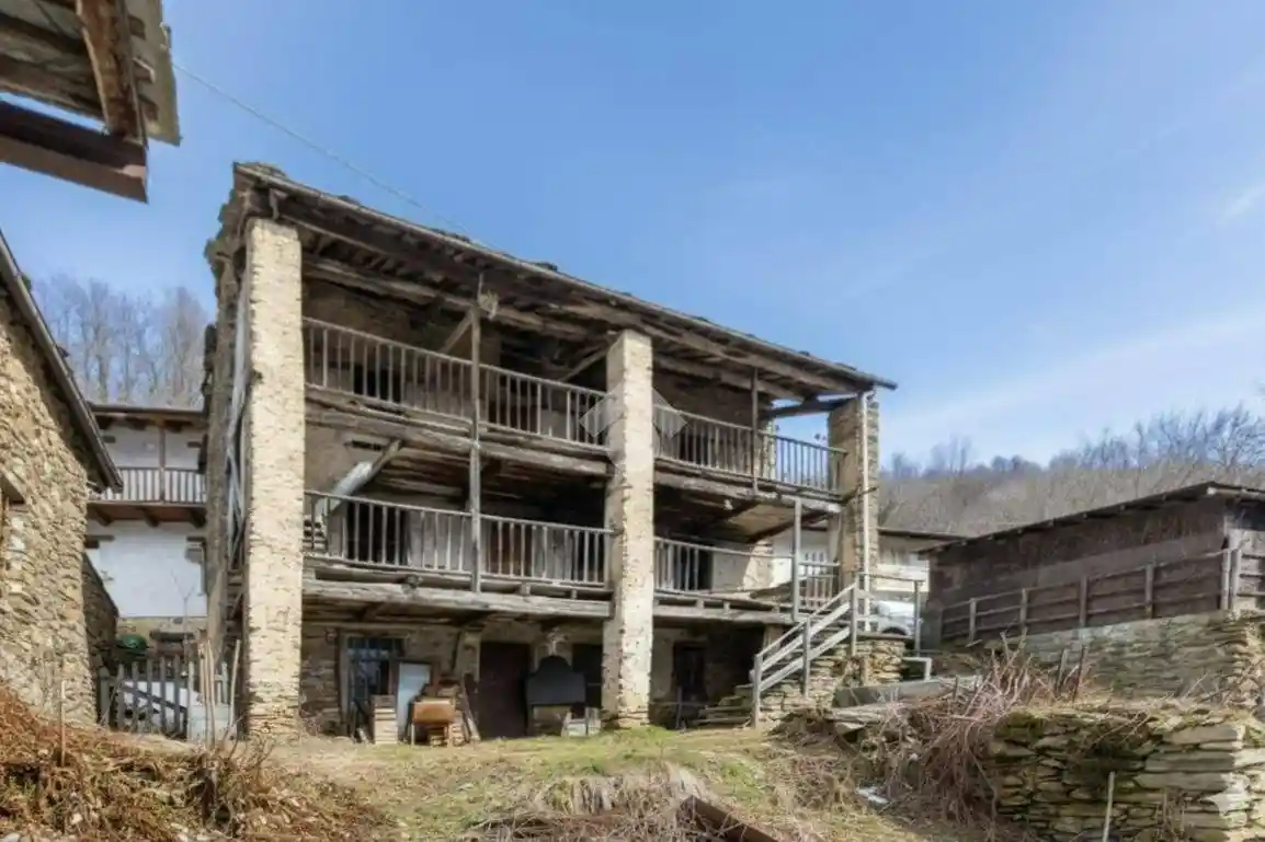 Casa indipendente in vendita a Angrogna