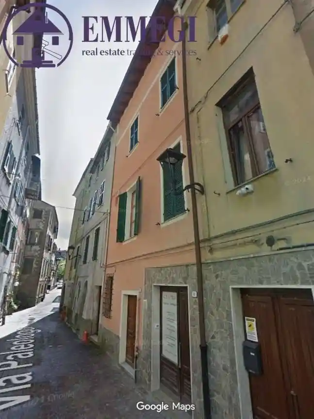 Appartamento in vendita a Altare