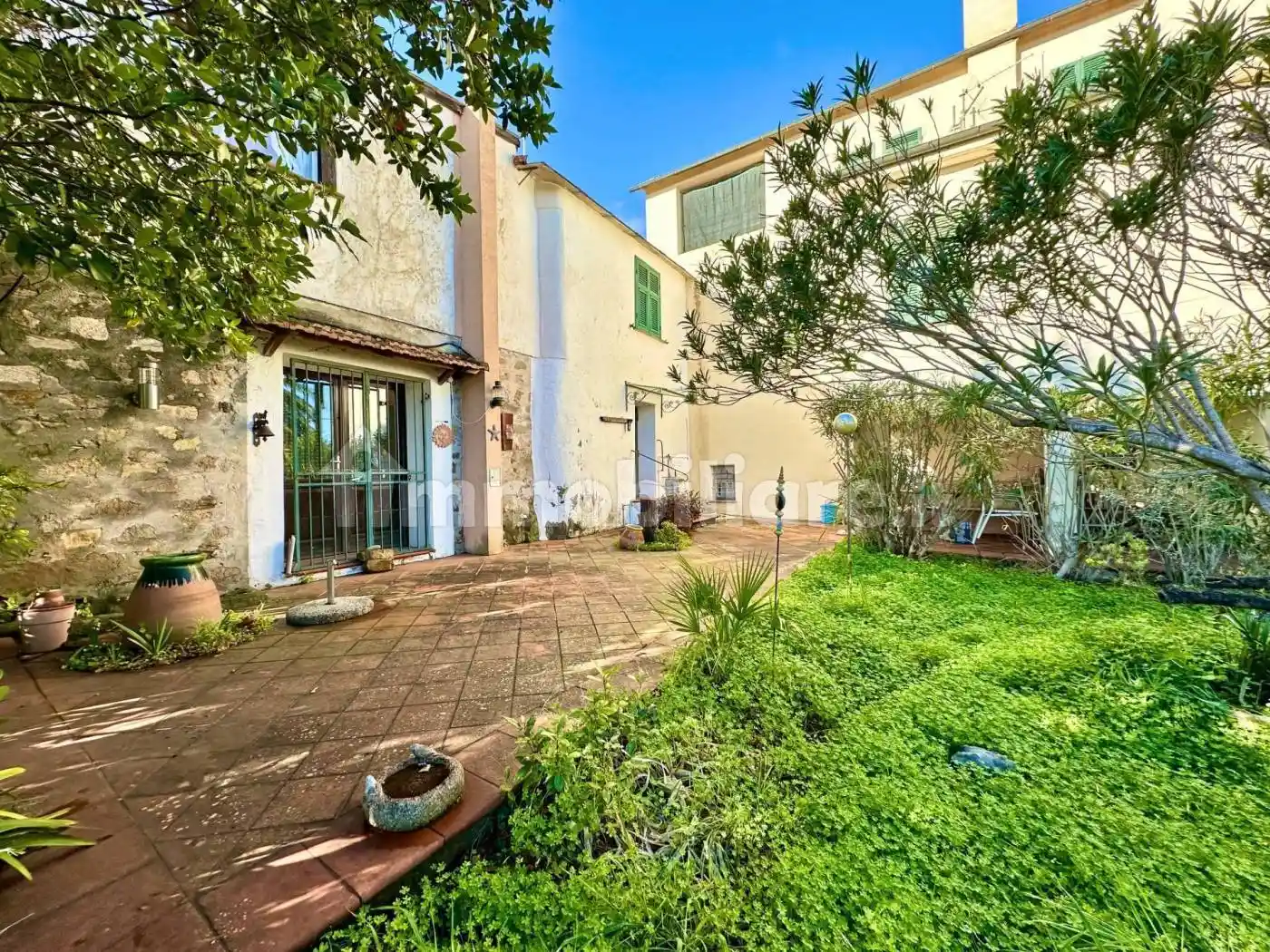 Appartamento in vendita a Imperia