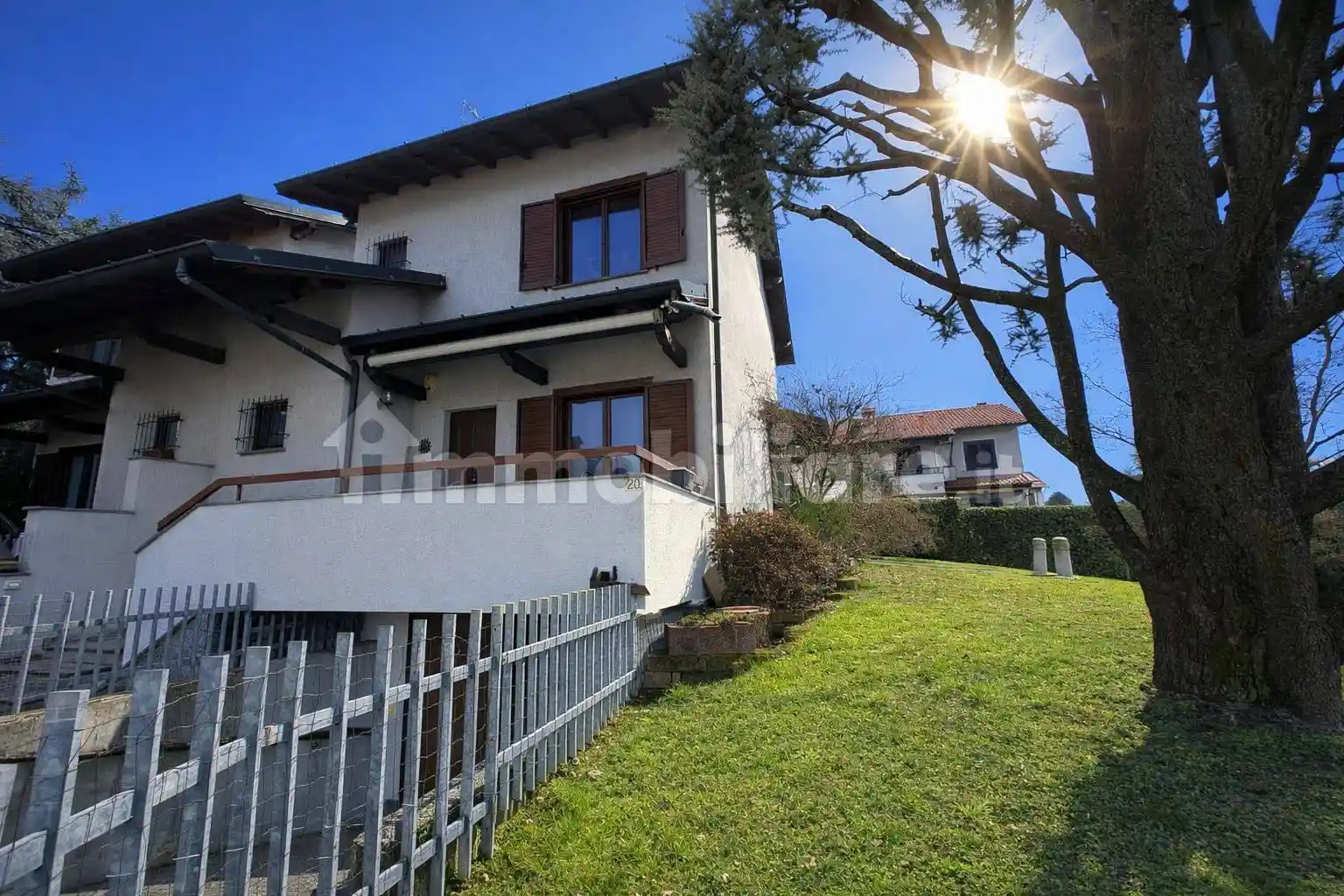 Villa in vendita a Robecco sul Naviglio