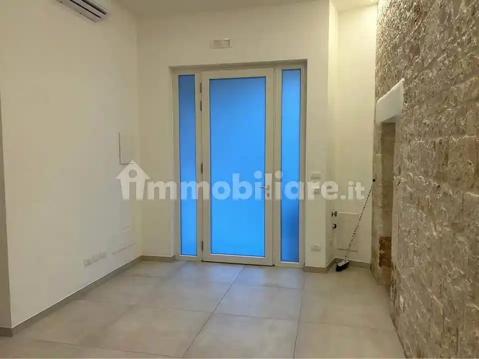 Appartamento in affitto a Turi