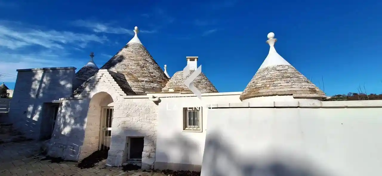 Rustico - Casale in vendita a Locorotondo