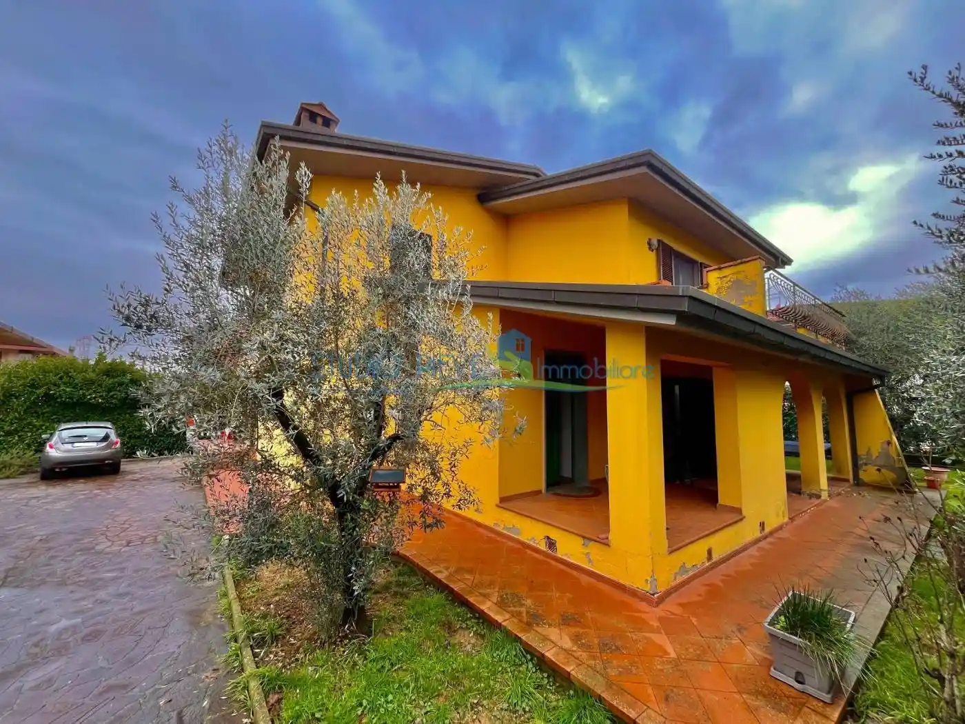 Villa in vendita a Uzzano