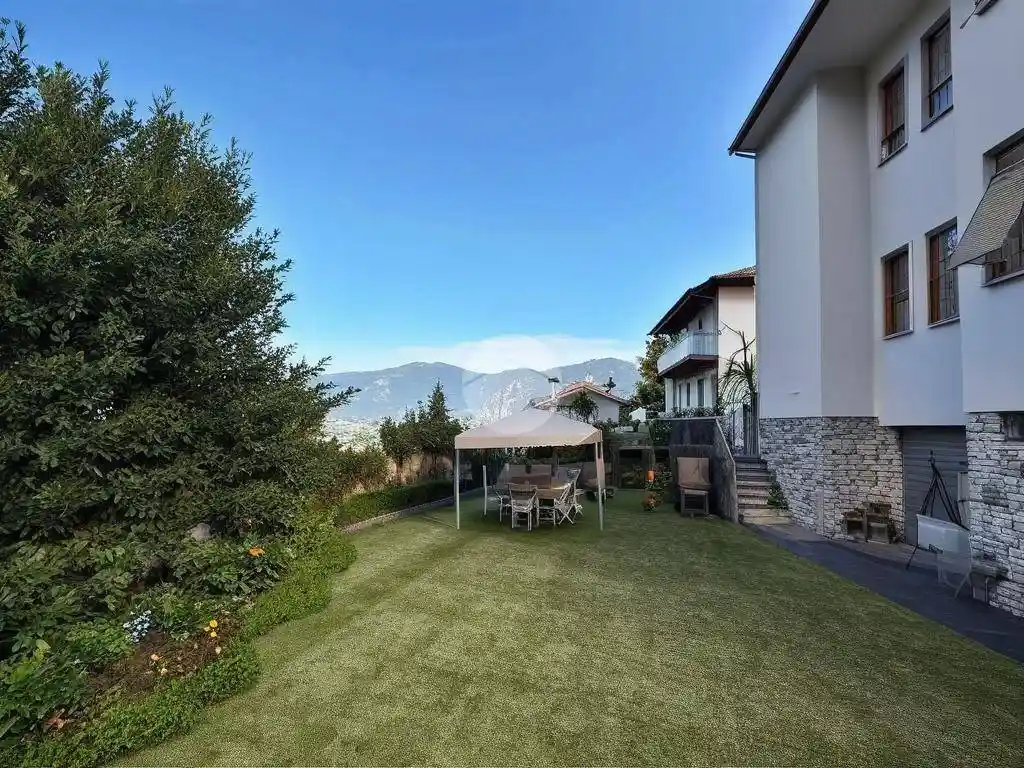 Casa indipendente in vendita a Terni