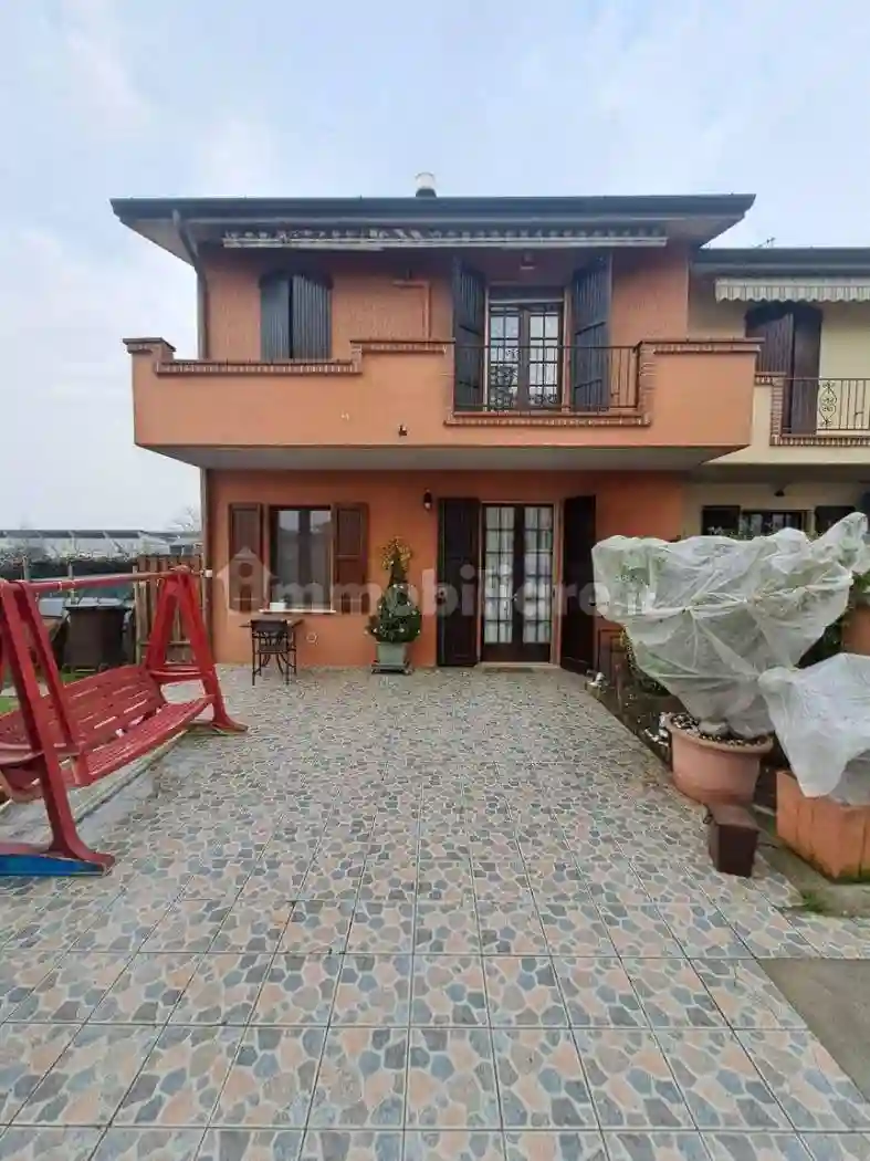 Villetta a schiera - foto 2