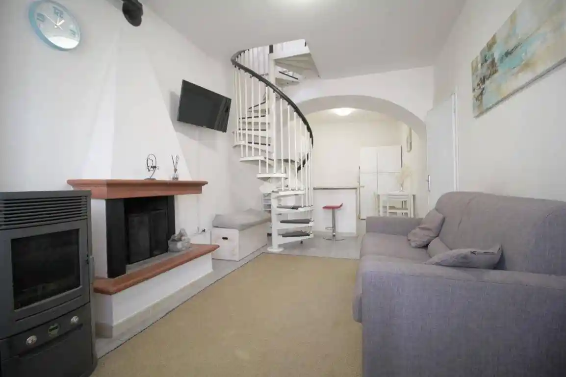 Appartamento in vendita a Tessennano