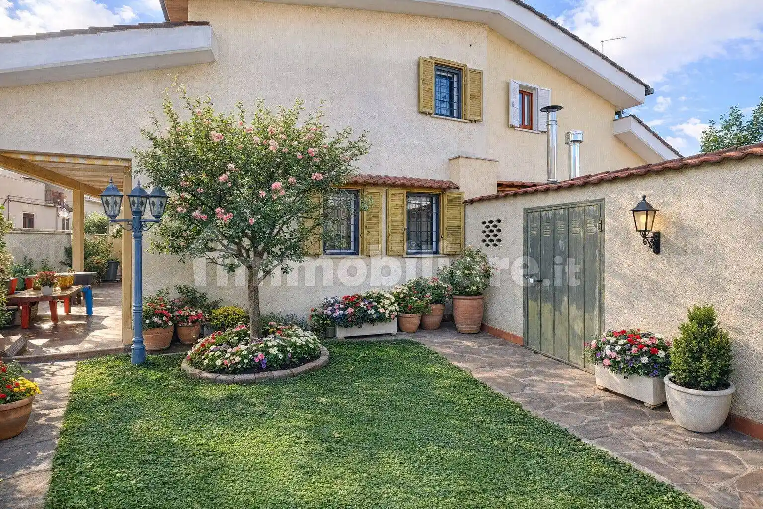 Villa in vendita a Ardea