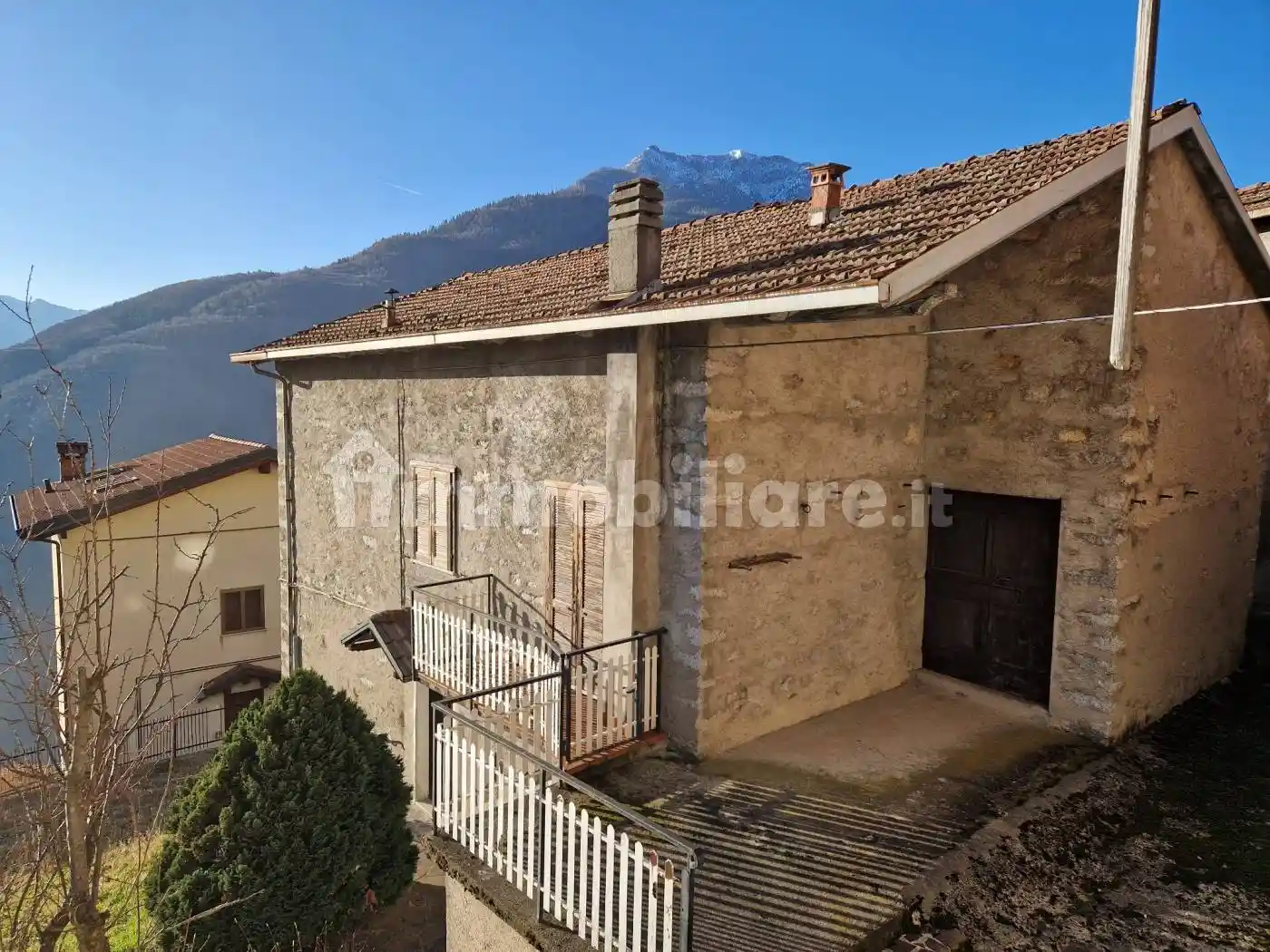 Villa in vendita a Berzo Demo