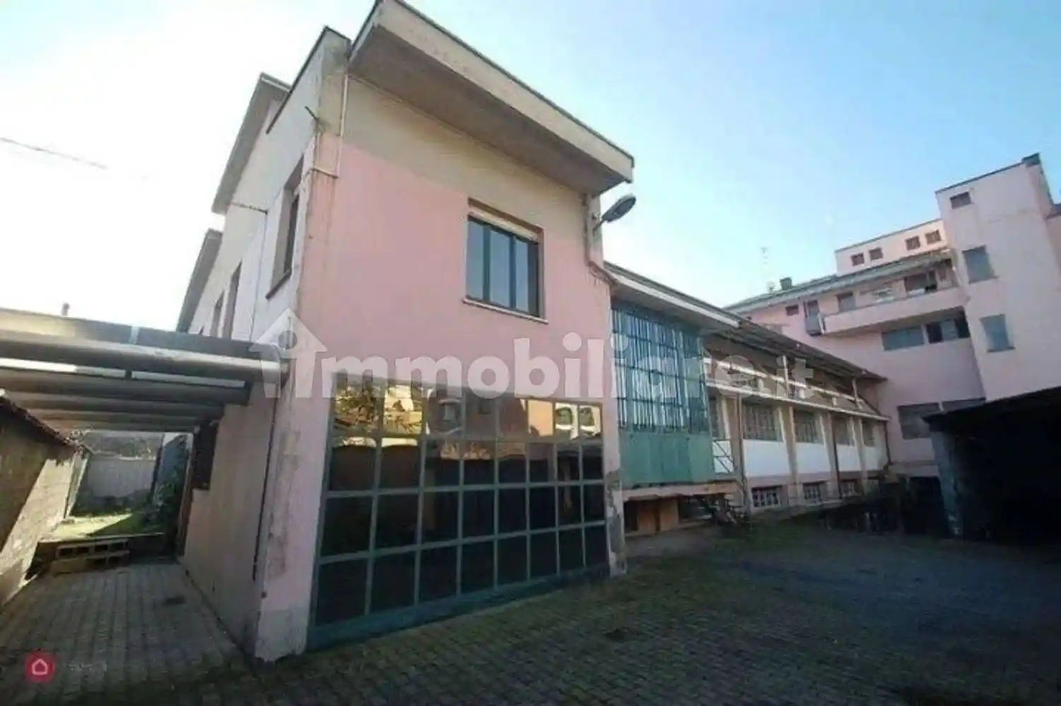 Palazzo - Edificio in vendita a Turbigo