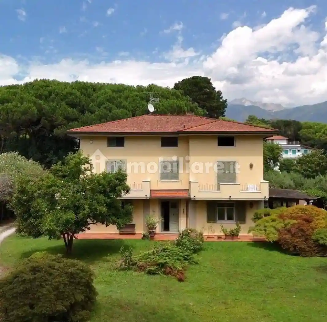 Villa in vendita a Massa