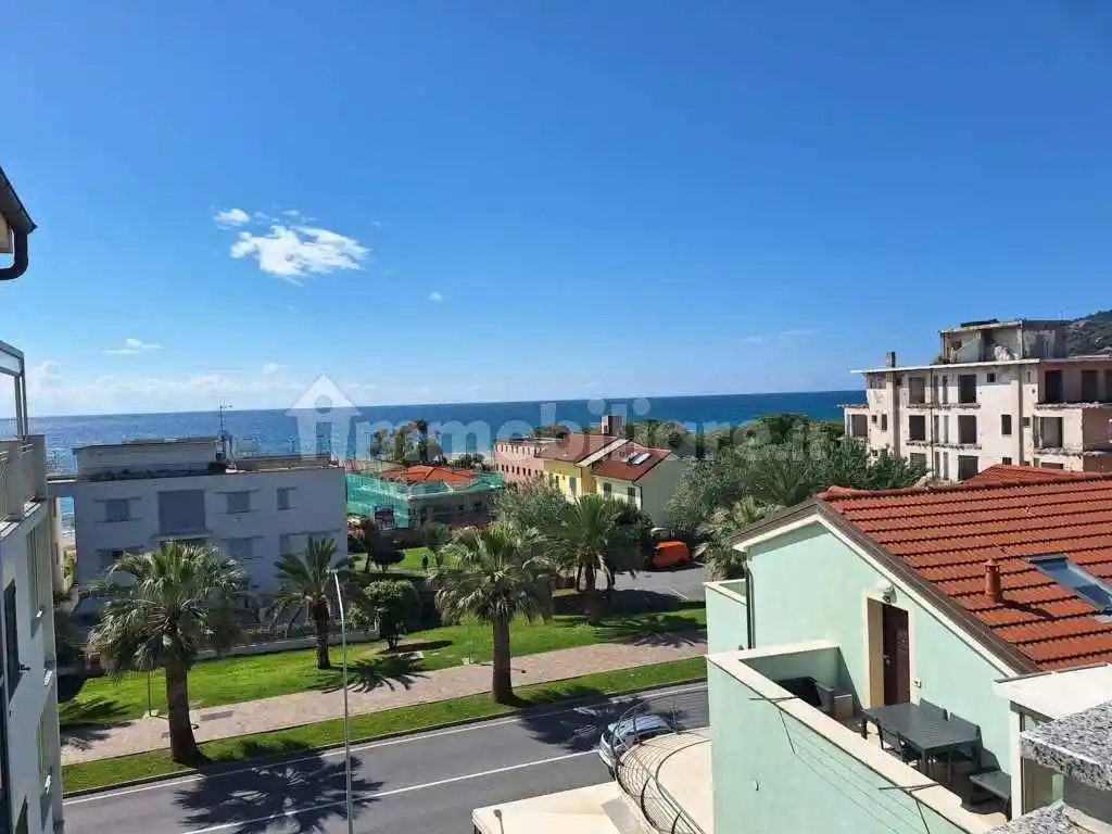 Appartamento in vendita a Andora