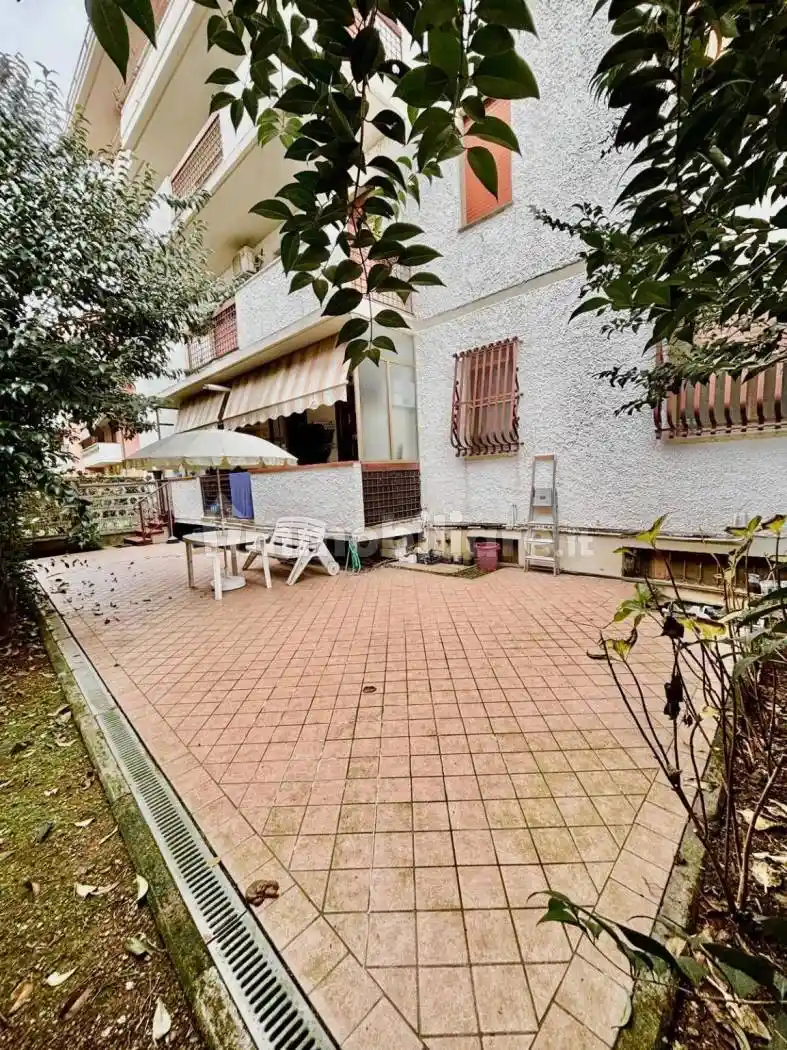 Appartamento in vendita a Massa