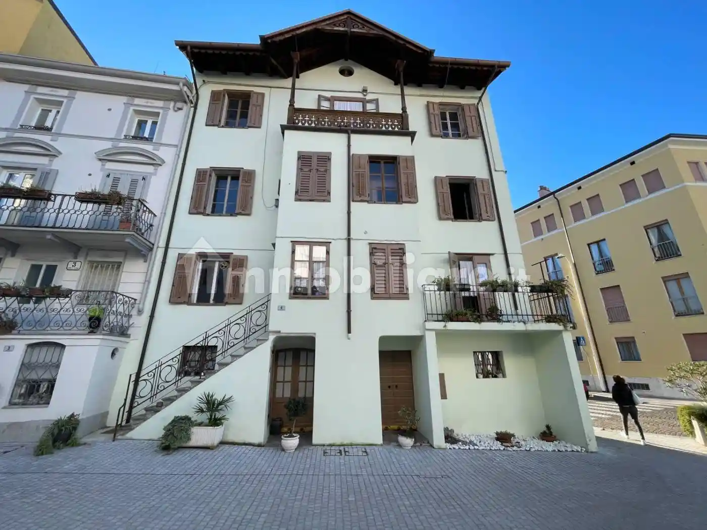 Palazzo - Edificio in vendita a Gorizia