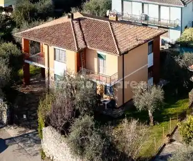 Villa in vendita a Toscolano-Maderno