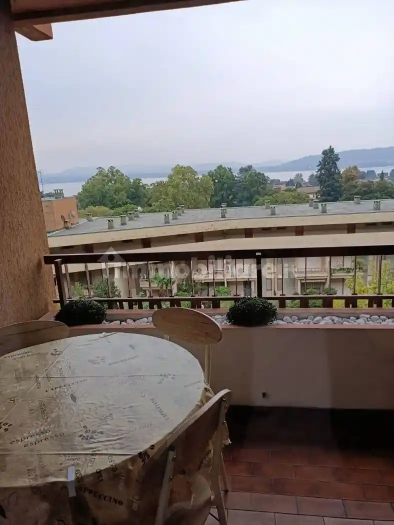 Appartamento in affitto a Lesa