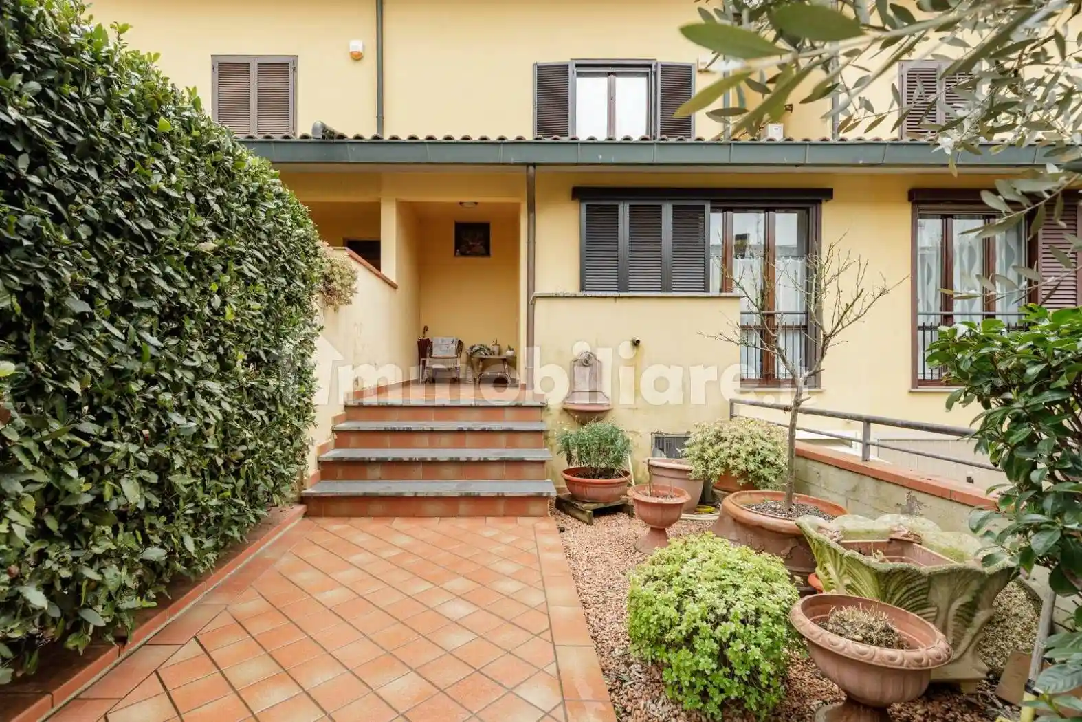 Casa indipendente in vendita a Campi Bisenzio