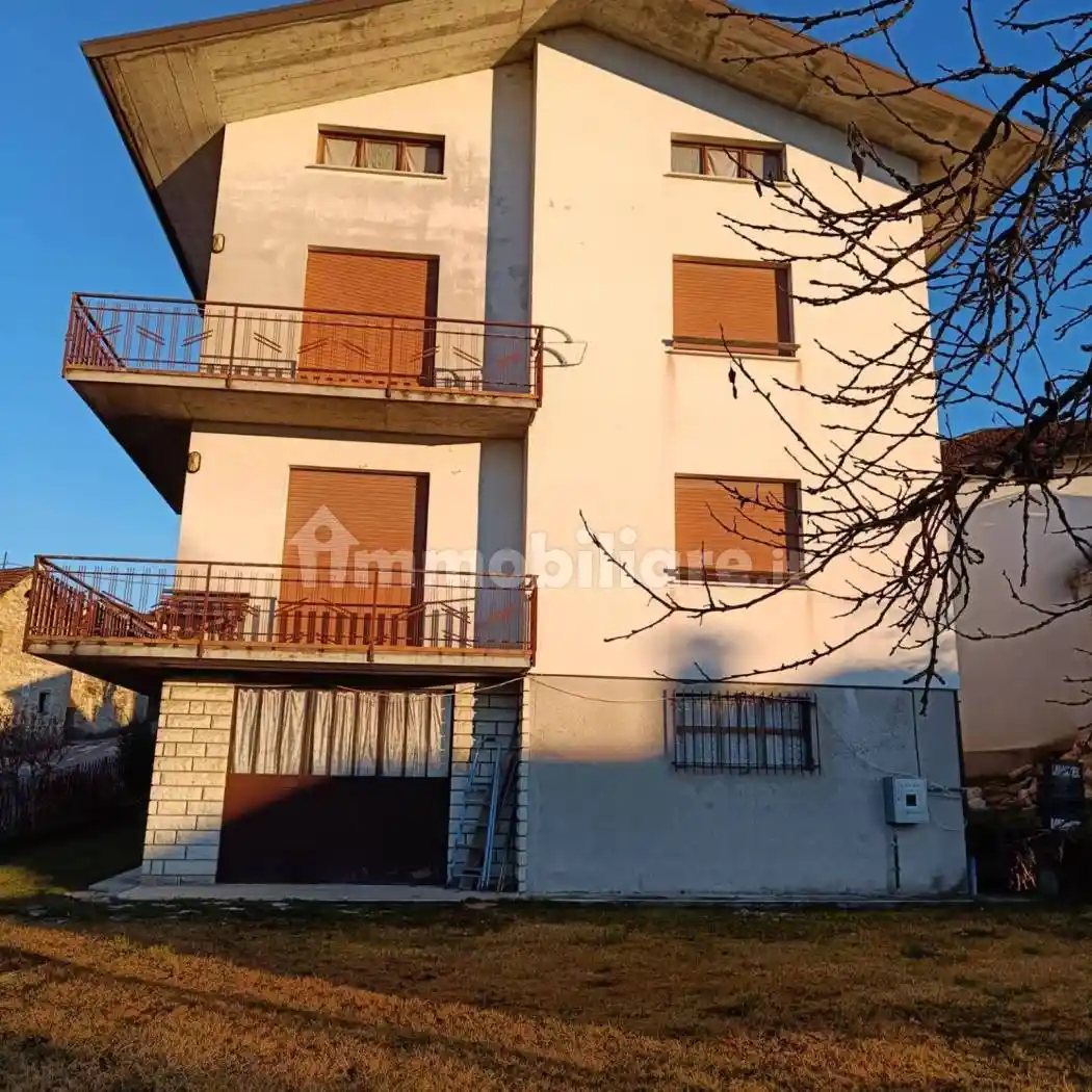 Casa indipendente in vendita a Borgo Valbelluna