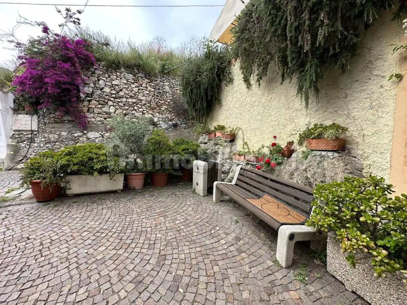 Appartamento in vendita a Pietra Ligure