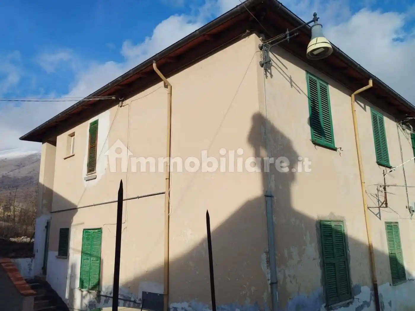 Appartamento in vendita a Magliano de' Marsi