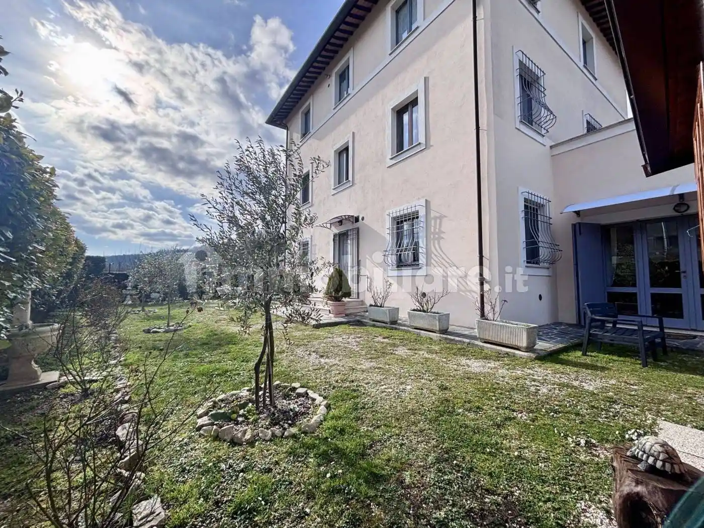 Appartamento in vendita a Valtopina