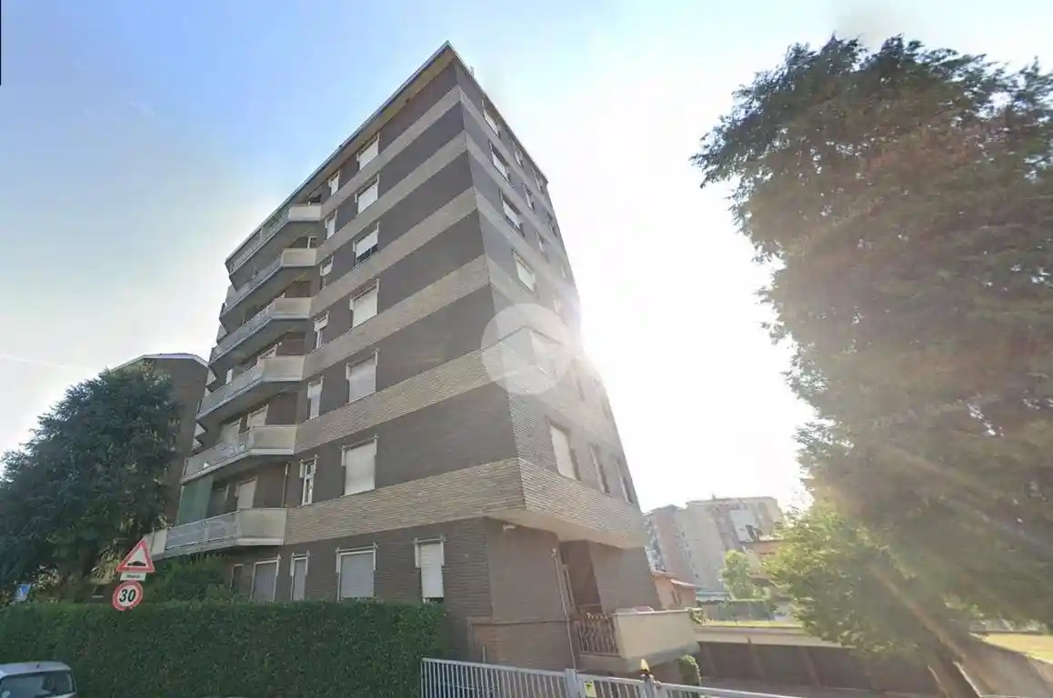 Appartamento in vendita a Garbagnate Milanese