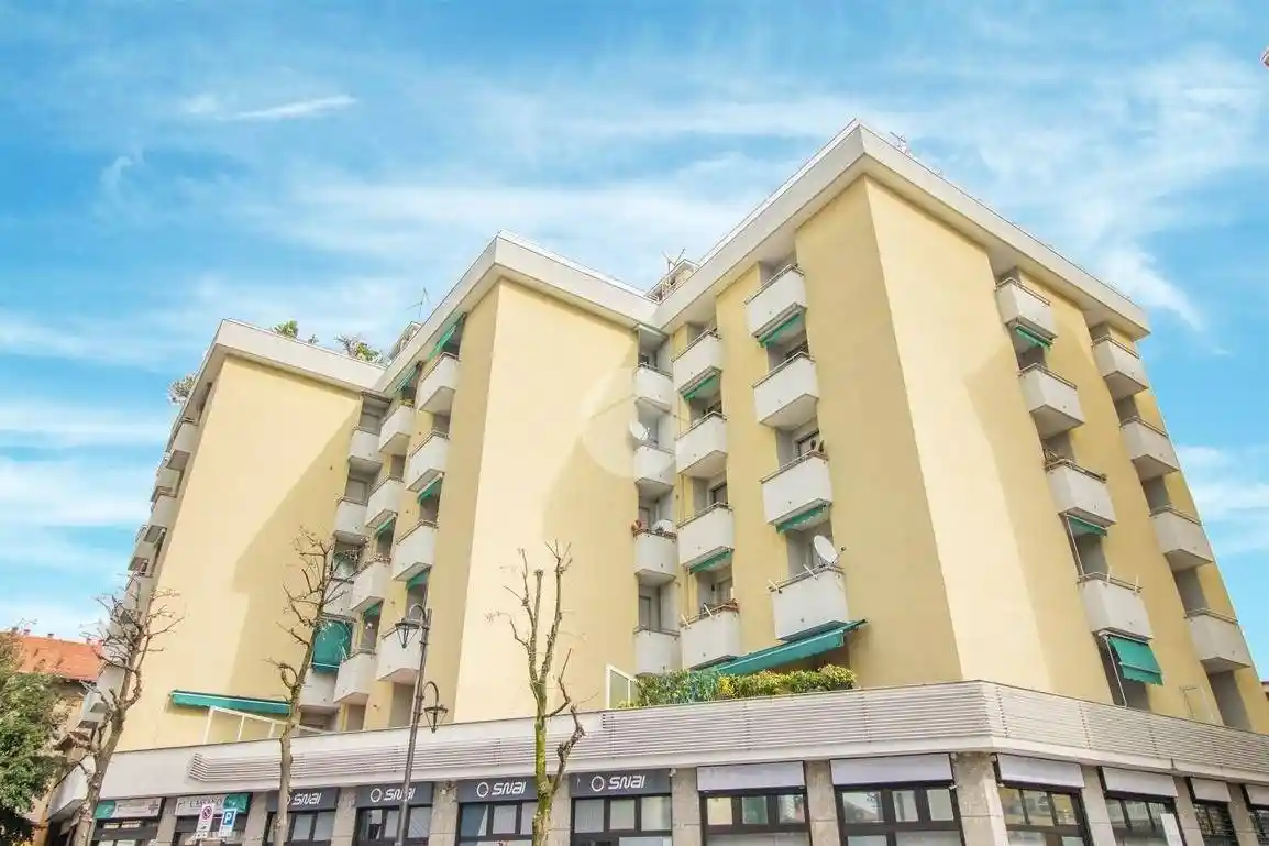 Appartamento in vendita a Garbagnate Milanese