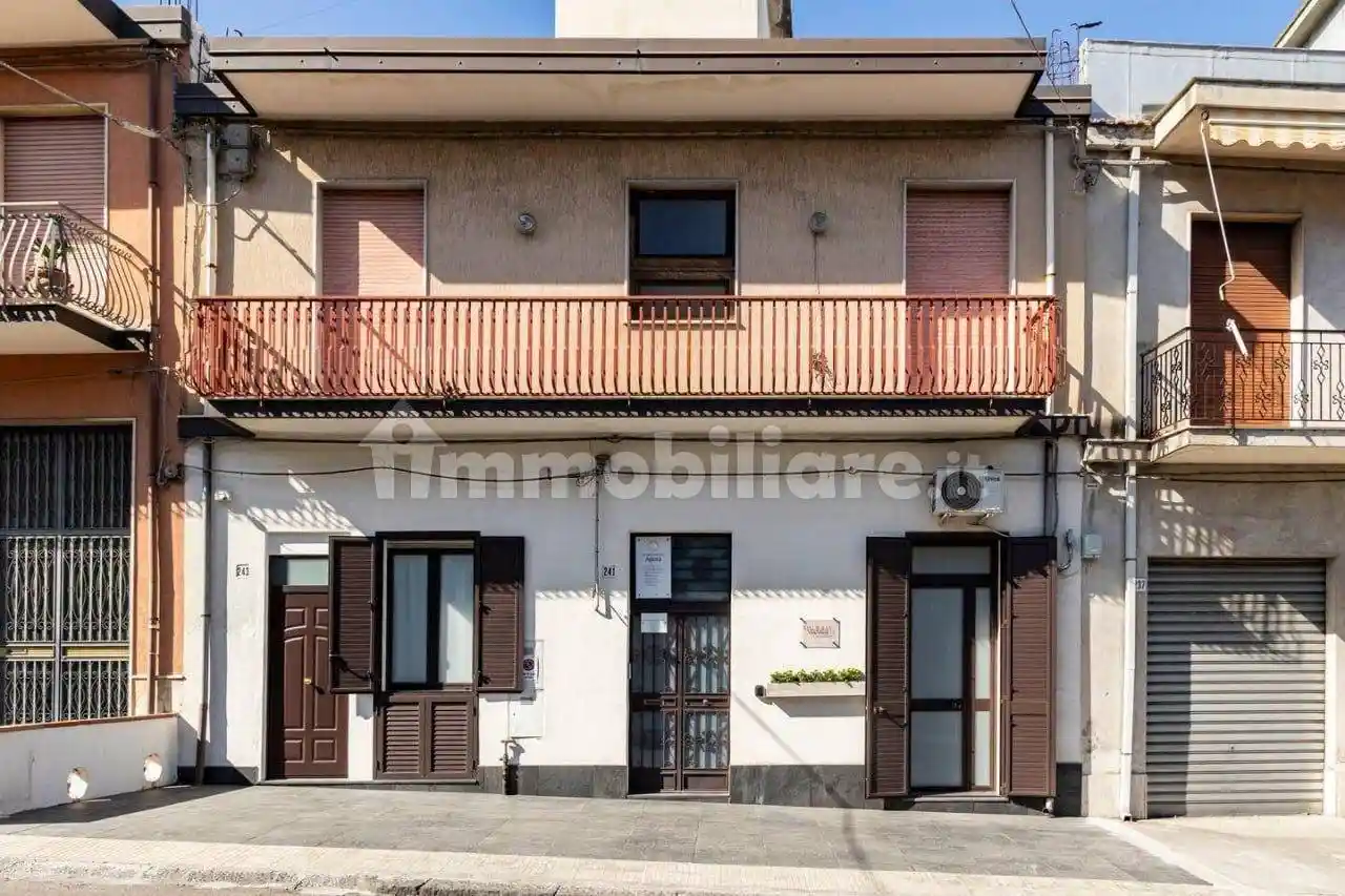 Casa indipendente in vendita a Giarre